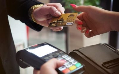 Płatności firmowe z konta prywatnego — czy to problem?