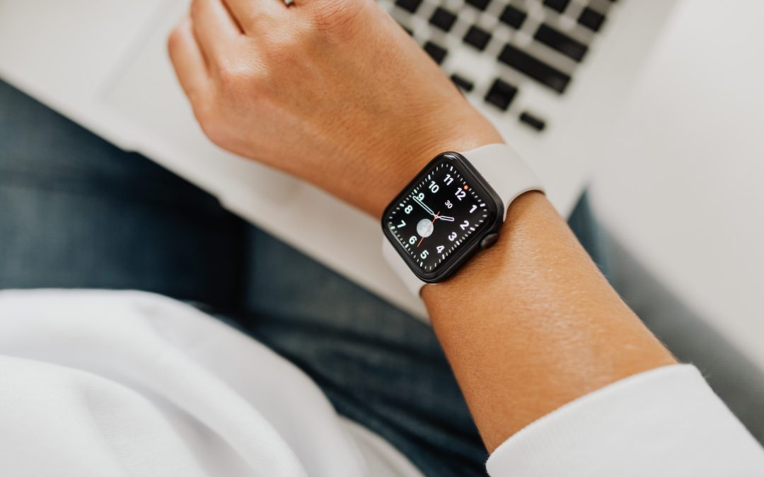 Czy adwokat zaliczy zegarek w koszty uzyskania przychodu?